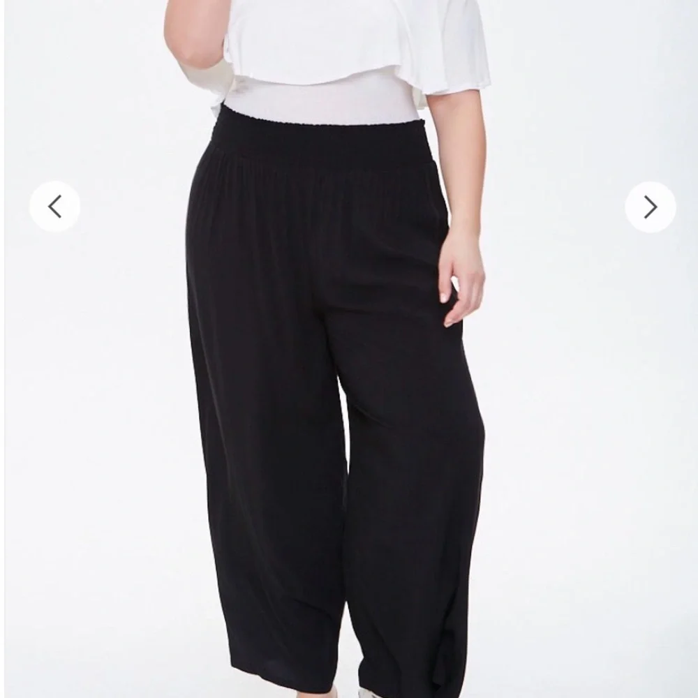 Black Women's Wide-Leg Pants - Picture 2 of 11